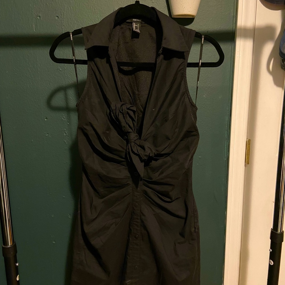 Forever21 LBD Body Con with Bow Accent